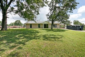 554 Cox Ln in Elizabethtown, KY - Building Photo - Building Photo