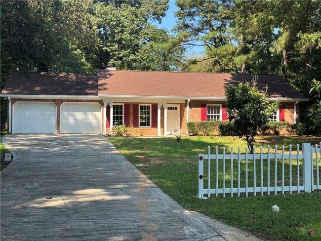 property at 116 Woodglen Ct