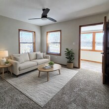 1026 E Woodrow Ave in Lombard, IL - Building Photo - Building Photo