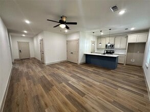 425 Munson St in Denison, TX - Building Photo - Building Photo