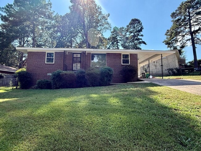 25 Woodcliff Cir
