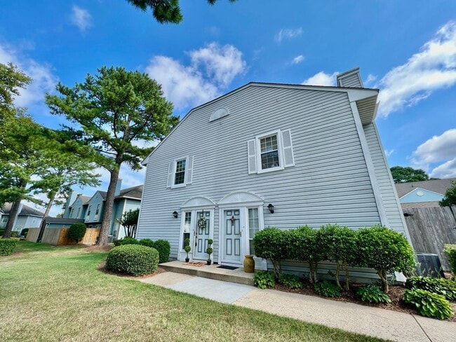property at 5213 Calico Ct