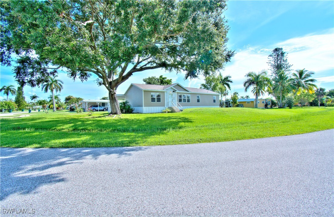 158 Rookery Rd in Naples, FL - Building Photo