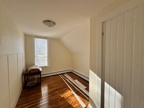 47 Orchard St, Unit 3 in Medford, MA - Foto de edificio - Building Photo