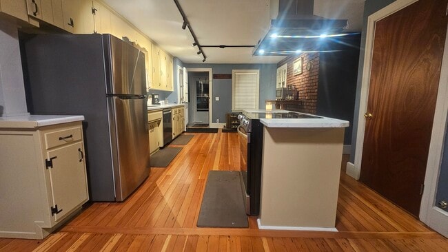 517 Salmon Falls Rd in Rochester, NH - Building Photo - Building Photo