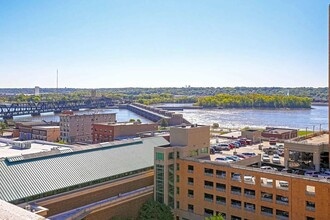 Mississippi Lofts in Davenport, IA - Foto de edificio - Building Photo