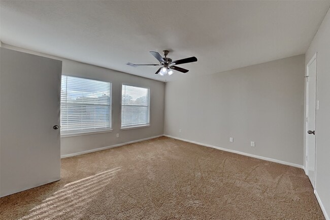 18327 Willow Moss Dr