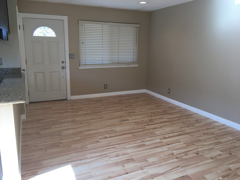 335 N 3rd St, Unit 4 in Campbell, CA - Building Photo
