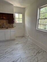 934 Lowerline St, Unit 7400 Freret in New Orleans, LA - Foto de edificio - Building Photo