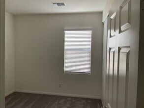 13758 Carver Ct in Victorville, CA - Building Photo - Building Photo