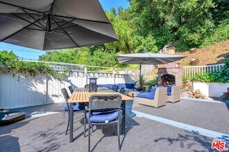 8904 Wonderland Ave in Los Angeles, CA - Building Photo - Building Photo