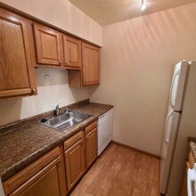 Country Village Apartments in Waupun, WI - Foto de edificio - Building Photo