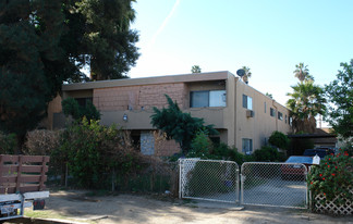 16040 Cantlay St Apartments