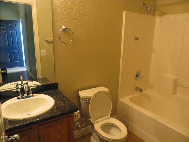 property at 3011 Mastercraft Ave