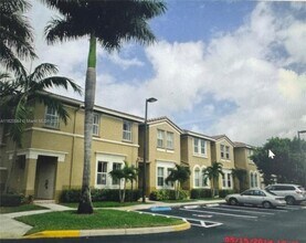 15747 SW 40th St in Miramar, FL - Building Photo - Building Photo