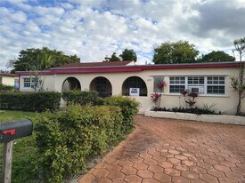 1030 NW 106th St in Miami, FL - Building Photo