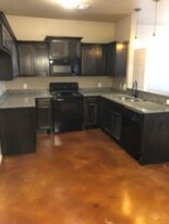 1824 Post Oak Rd in El Reno, OK - Building Photo