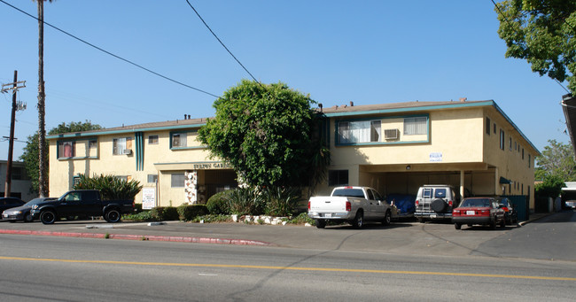 6205 Fulton Ave in Van Nuys, CA - Building Photo - Building Photo