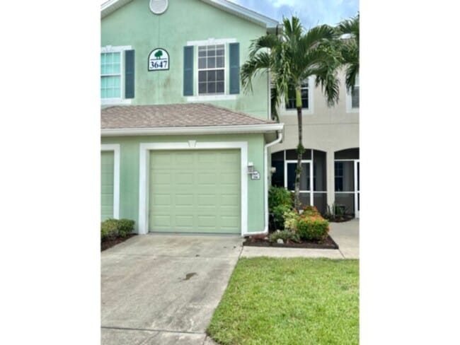 property at 3647 Pine Oak Cir