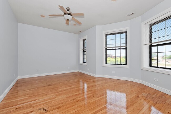 347 E 48th St in Chicago, IL - Building Photo - Building Photo