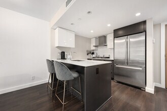 1618 Quebec St, Unit SI ID1438323P in Vancouver, BC - Building Photo - Building Photo