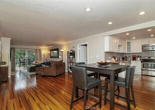 100 Scholz Plaza in Newport Beach, CA - Building Photo - Building Photo