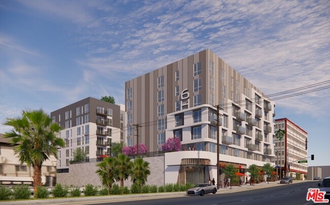 549 S Harvard Blvd in Los Angeles, CA - Foto de edificio - Building Photo