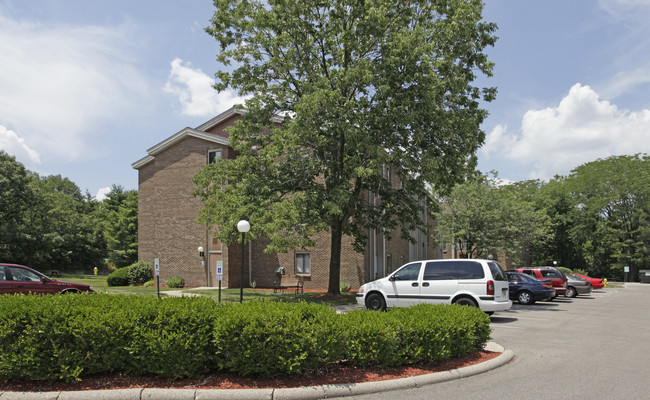 Delhi Estates in Cincinnati, OH - Building Photo - Building Photo