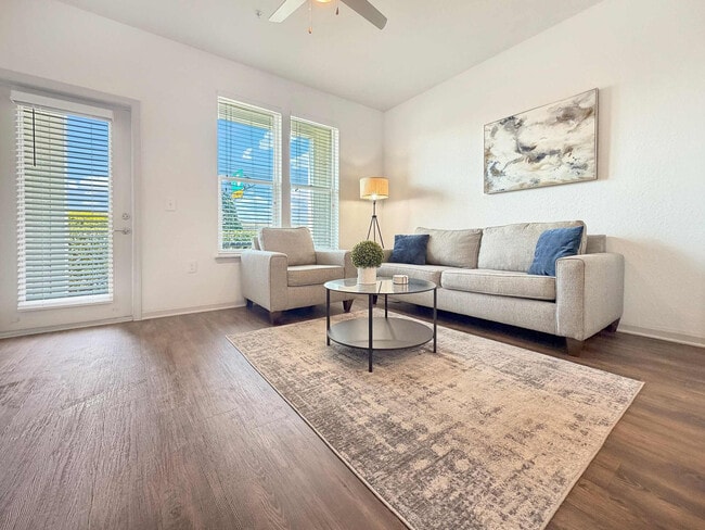 property at 1515 Flournoy Lp