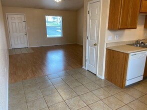 503 Twin Oaks in Kirbyville, MO - Building Photo - Building Photo