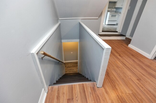 27 School St in Claremont, NH - Building Photo - Building Photo