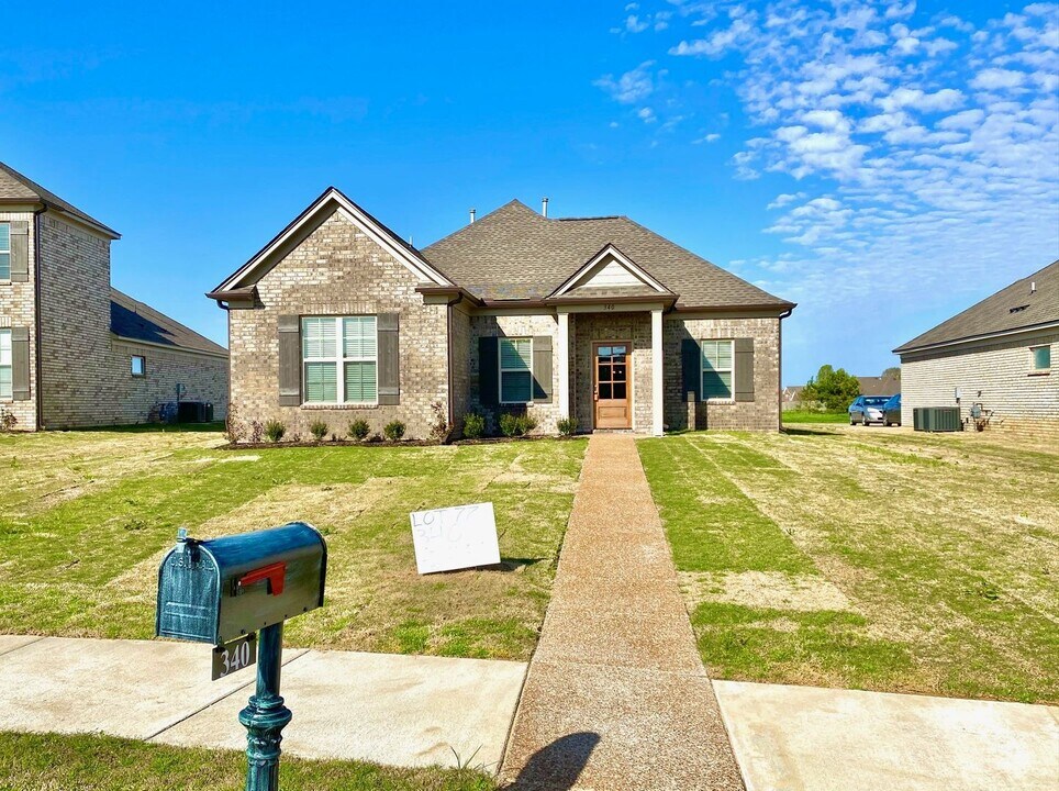 340 Azalea Dr-Unit -1 in Somerville, TN - Foto de edificio