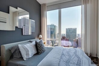 East 44th Street, Unit 18G in New York, NY - Building Photo - Building Photo
