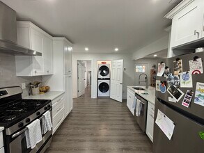 35 Grand St in Milford, CT - Building Photo - Building Photo