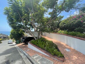 328 Pinecrest Dr in Laguna Beach, CA - Building Photo - Building Photo