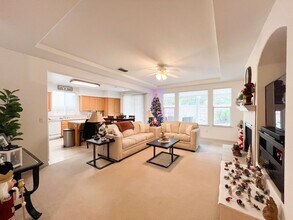 9492 E Park Dr in Elk Grove, CA - Building Photo - Building Photo