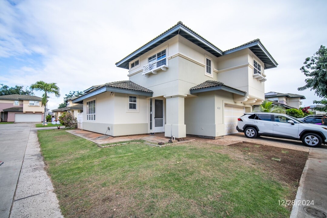 91-1032-1032 Mamaka St in Kapolei, HI - Building Photo