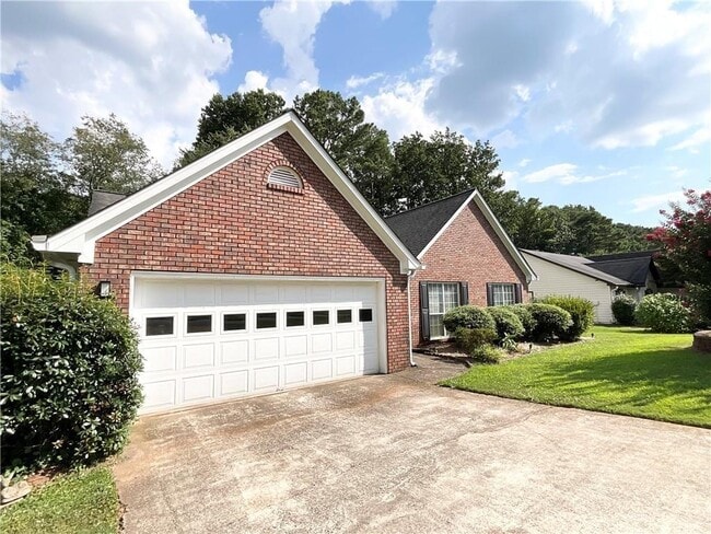 3070 Bugle Dr in Duluth, GA - Building Photo - Building Photo