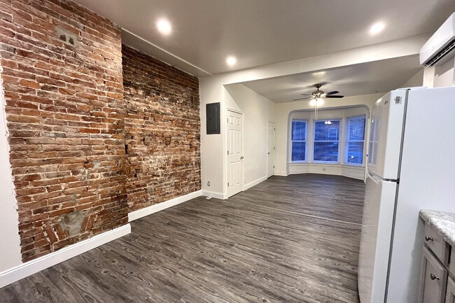 property at 116 N Queen St