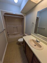 331 9th Avenue Dr NE in Hickory, NC - Building Photo - Building Photo