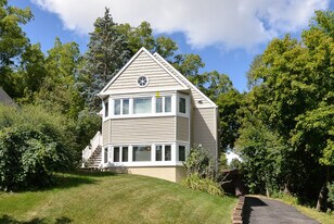 552 S 7th St in Ann Arbor, MI - Building Photo