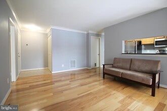 11657 Chesterfield Ct in Reston, VA - Building Photo - Building Photo