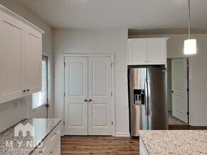 203 S Skyland Dr in Bessemer City, NC - Building Photo - Building Photo
