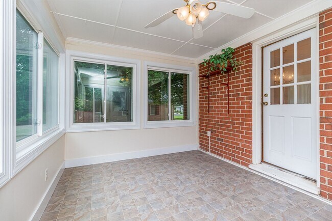 7 Norwood St in Kilmarnock, VA - Building Photo - Building Photo