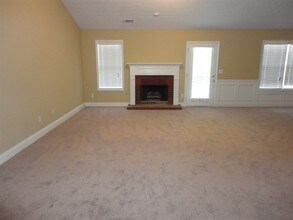 2710 Meadow Gate Way in Loganville, GA - Building Photo - Building Photo