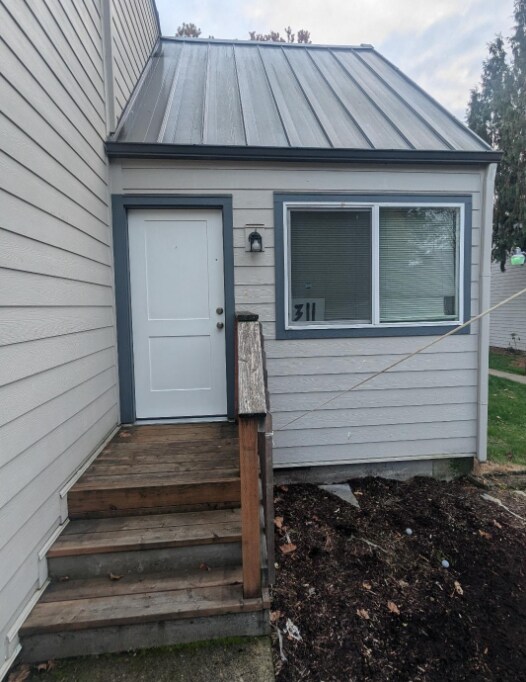 7316 NE 16th Ave in Vancouver, WA - Building Photo