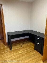 3046 Turnpike Rd photo'