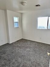 2022 Peacemaker Rd in Las Vegas, NV - Building Photo - Building Photo