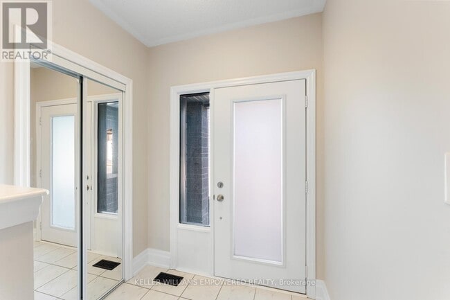 7 Delano Wy in Newmarket, ON - Building Photo - Building Photo