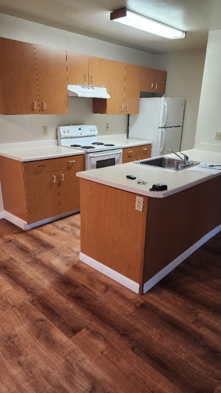 2128 Palisade Ave in Modesto, CA - Foto de edificio - Building Photo